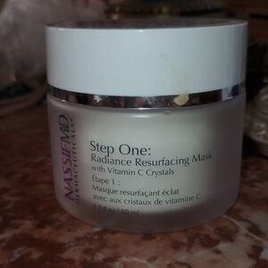 NASSIF MD STEP ONE: Radiance Resurfacing Mask W/ Vitamin C Crystals. 1.7 Oz.